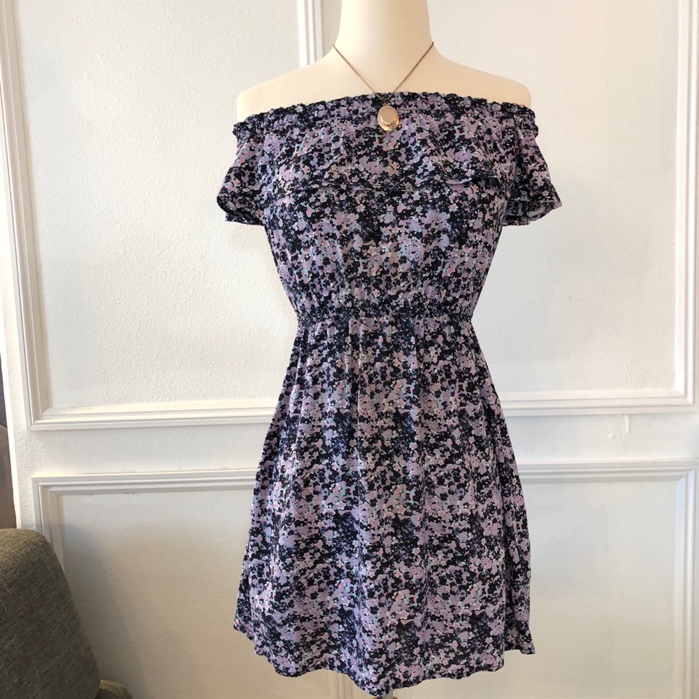 Off shoulder flower mini dress